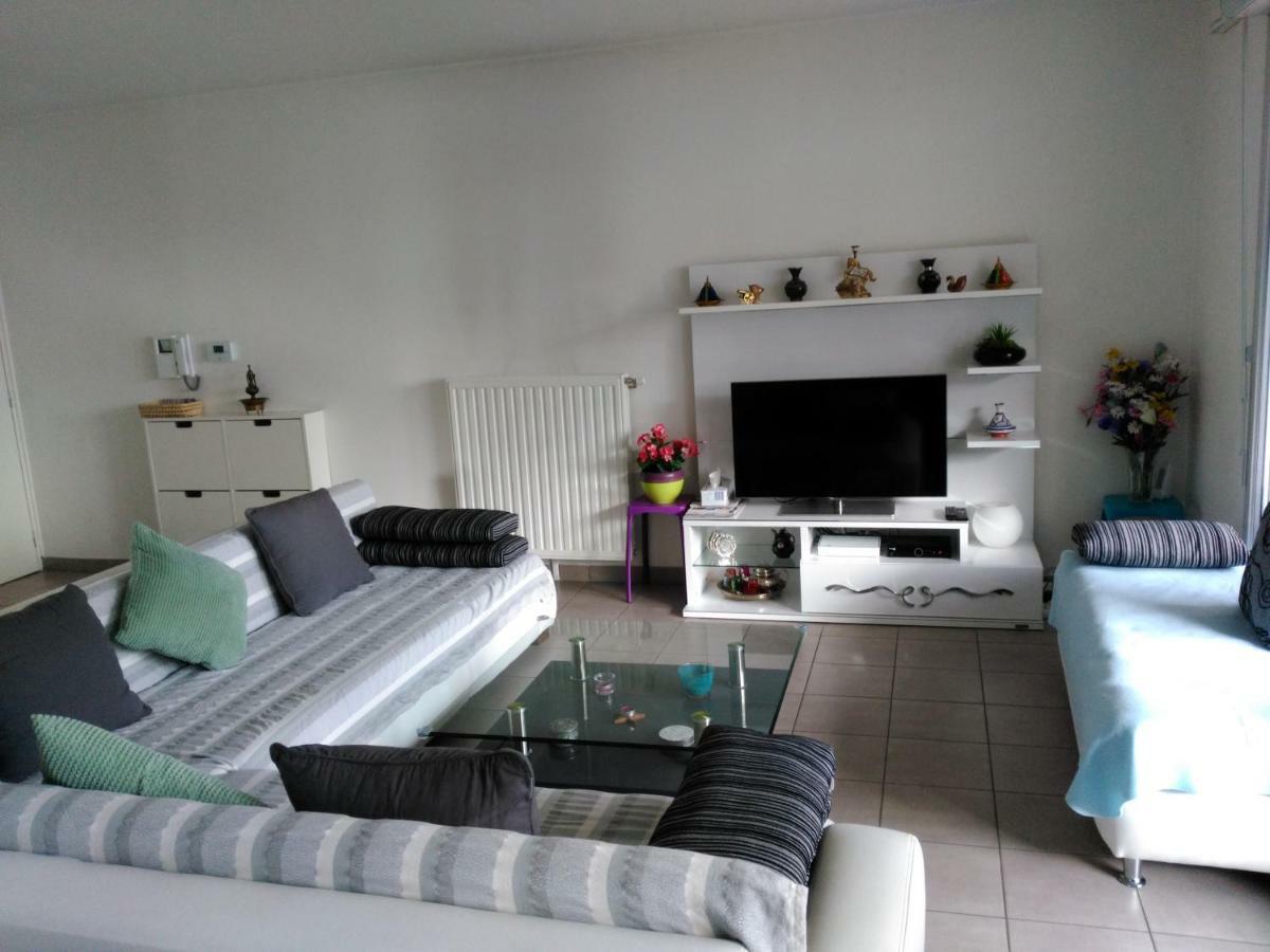 Appartement F3 avec Parking privée Saint-Priest  Esterno foto