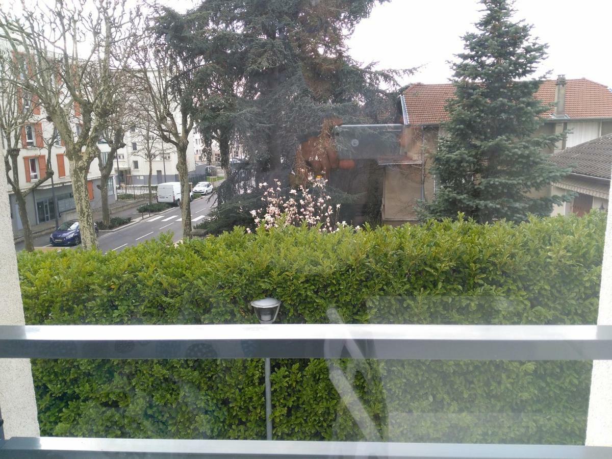 Appartement F3 avec Parking privée Saint-Priest  Esterno foto